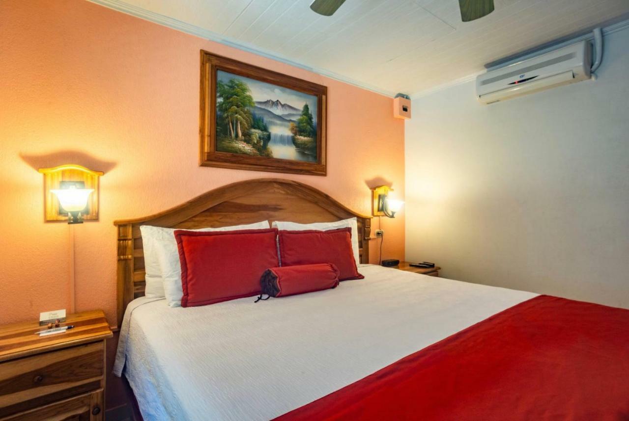 Prado Inn & Suites Сан-Хосе Екстер'єр фото